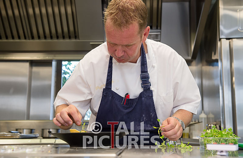 Simon McKenzie-11 - CHEF SIMON McKENZIE