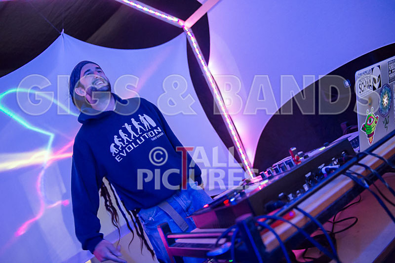 The Peace Tent_2015-26 - CHAOS PEACE TENT 2015