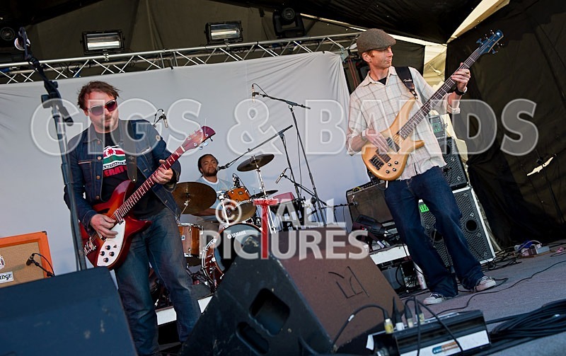 Hikoikoi-4 - HIKOIKOI