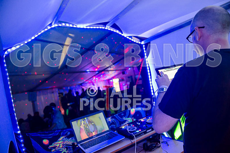 Citizen-X-40 - CITIZEN-X