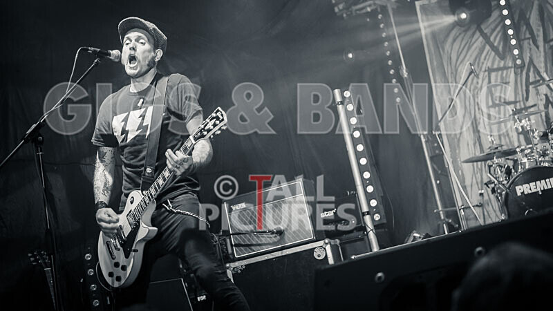 The Electric Shakes-212 - THE ELECTRIC SHAKES