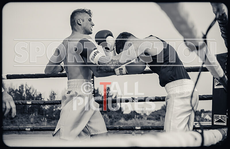 BOUT 11 - Raging Bull Jay Rive v Reece the Bomber Blondel-48 - BOUT 11 - 'Raging Bull' Jay Rive v Reece 'the Bomber' Blondel