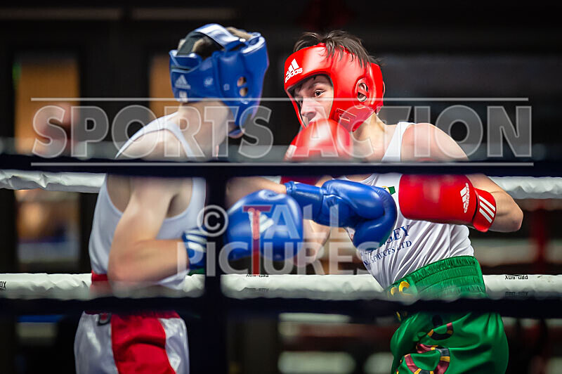 BOUT 4_Ross Vinning v Henry Wells-15 - BOUT 4_Ross Vinning v Henry Wells