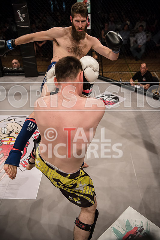 Will Edinburgh v Jacek Pazola-12 - BOUT 4 Will Edinburgh v Jacek Pazola