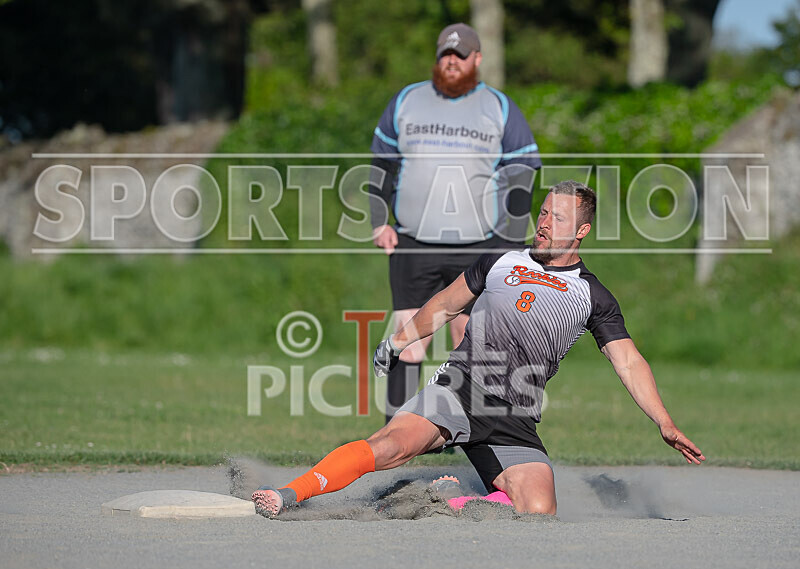 Softball_Rookies v Buccaneers-14 - ROOKIES v BUCCANEERS