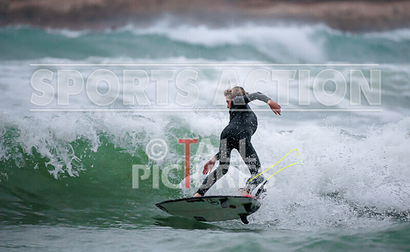Surfing_01-11-2020-8 - SURFING AT VAZON BAY GUERNSEY
