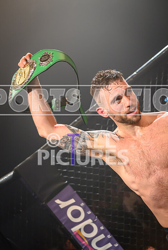 BOUT- 14 - Josh Ozanne v Pedro Fernandez-89 - BOUT 14 - Josh Ozanne v Pedro Fernandez