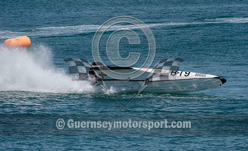Powerboat_2014_Race-6-84 - RACE-6