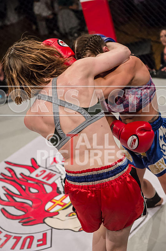 Stephanie Douglas v Lauren Sillence-22 - BOUT 6