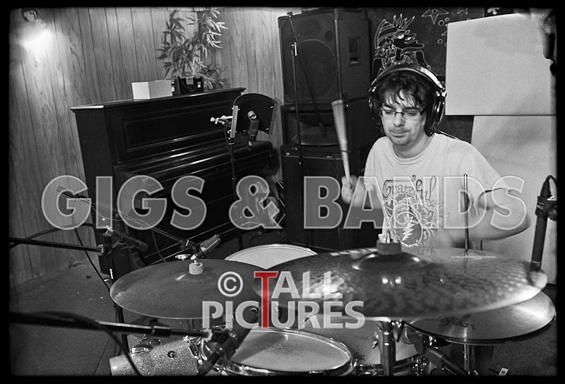 Teaspoonriverneck Studio Session-60_BW - TEASPOONRIVERNECK