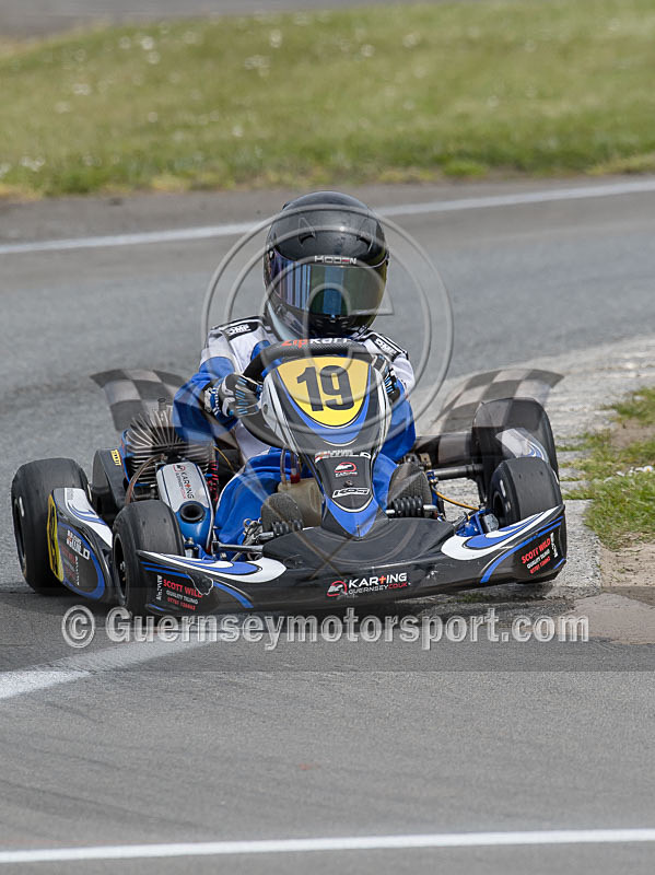 Karting_01-05-2016-53 - KARTING 2016 - SUMMER CHAMPIONSHIP ROUND-2