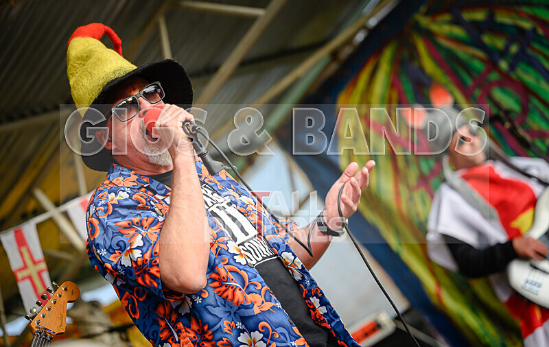 The Bensons-74 - THE BENSONS