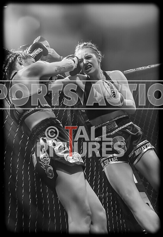 BOUT- 9 - Laura Douglas v Georgia Blumsom-57 - BOUT 9 - Laura Douglas v Georgia Blumsom