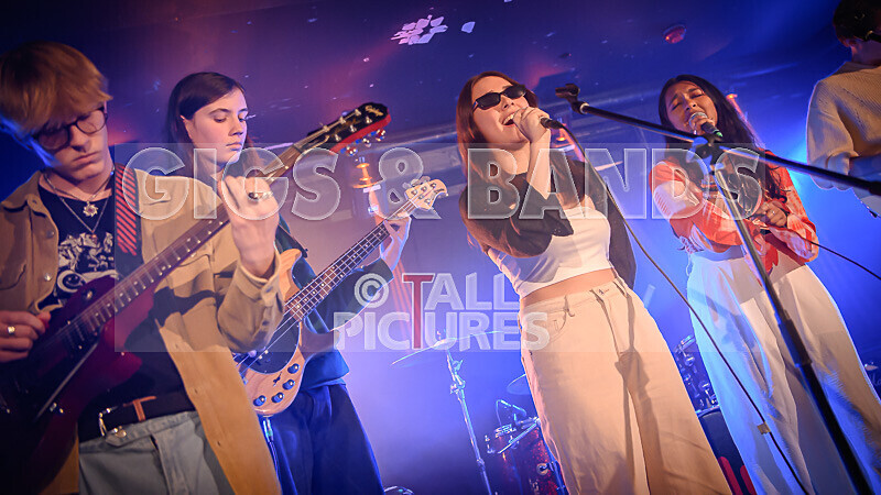 Bonnie and the Others-20 - BONNIE AND THE OTHERS