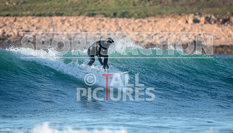 Vazon Surfing_27-02-2021-85 - SURFING AT VAZON BAY GUERNSEY