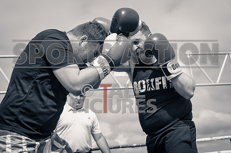 BOUT 1- Iron Mike Carre v Martin in Need of Help-25 - BOUT 1- 'Iron' Mike Carre v Martin 'in Need of' Help