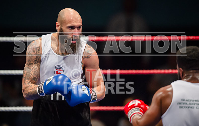 BOUT-13 - Oblie Botchway v Lewis Oakford-28 - BOUT-13 - Oblie Botchway v Lewis Oakford