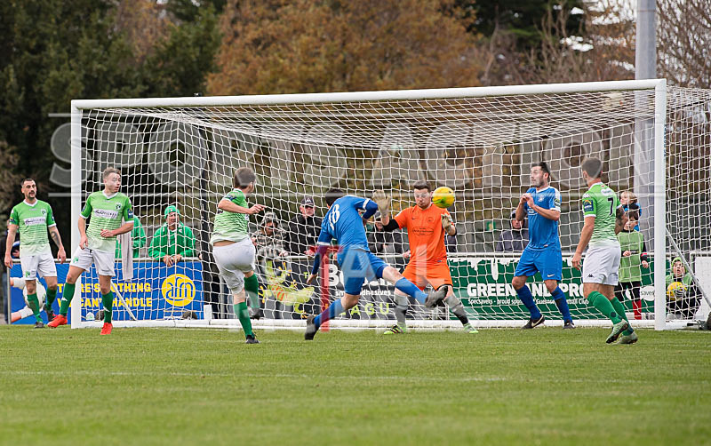 GFC v Shoreham_18-11-2017-56 - GUERNSEY FC v SHOREHAM