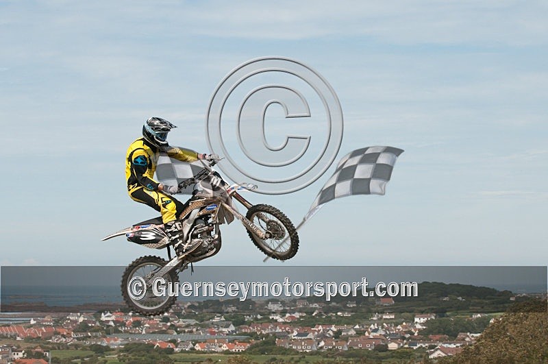 Hogwash_09-26 - HOGWASH 2009 - SCENE