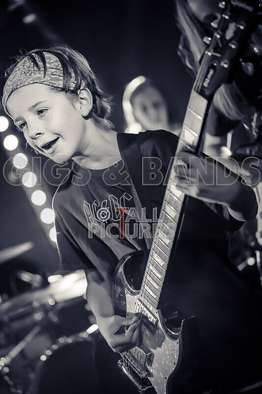 Hunting for Flames-29 - HUNTING FOR FLAMES