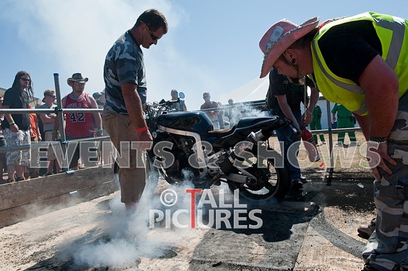 Greenman Burnout-44 - GREENMAN BURNOUTS 2010