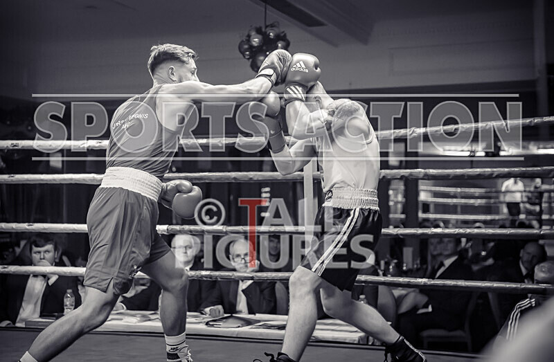 BOUT- 9_Daniel Du Four v Liam Collier-23 - BOUT- 9_Daniel Du Four v Liam Collier