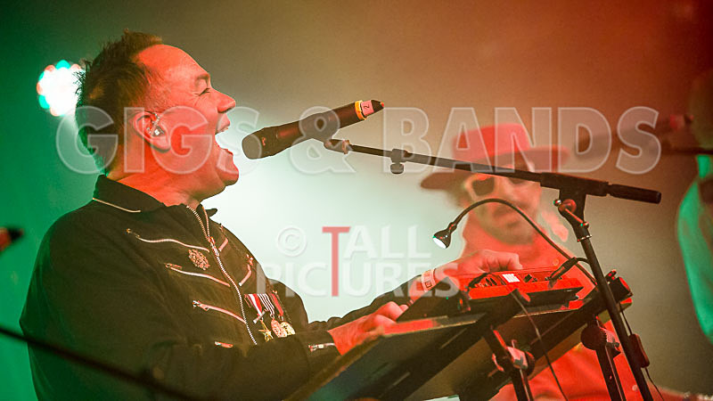 Fade2Grey-398 - FADE2GREY