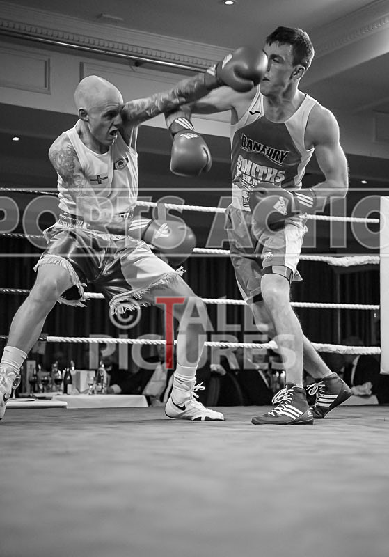 Bout - 8_Nathan Green v Joe Dennison-20 - Bout - 8_Nathan Green v Joe Dennison