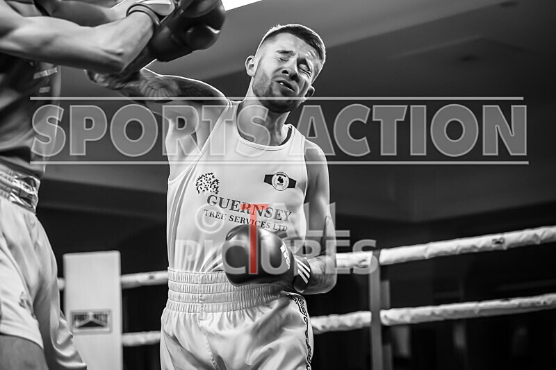 BOUT- 8 - Scott Little v Daniel Lonergan-32 - BOUT: 8 - Scott Little v Daniel Lonergan