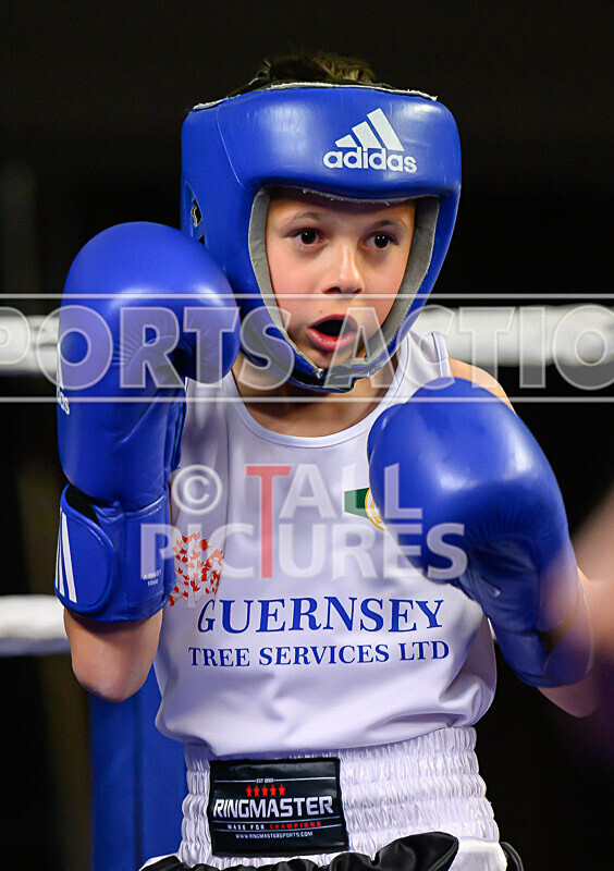 BOUT- 1 - Nolan Buddery v Frankie Veron-13 - BOUT 1 - Nolan Buddery v Frankie Veron