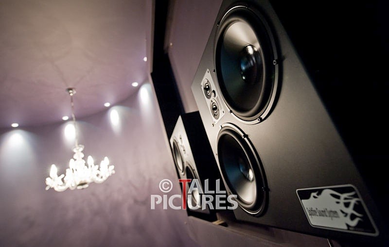 Avolution_Photoshoot-7-13 - CINEMA ROOM