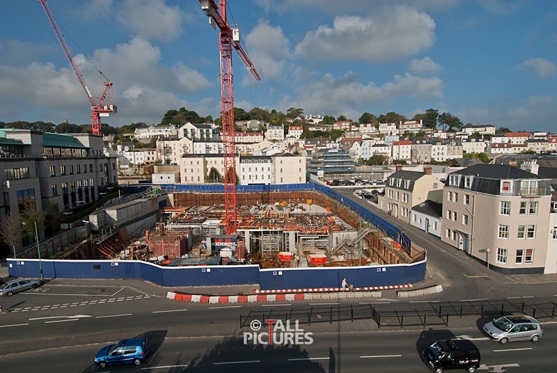 Royal Gardens-2 - ROYAL GARDENS