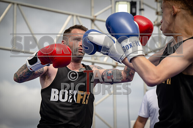 BOUT 3- Martin the not so Raging Bull Le Prevost v Ben Hizzy Hislop-25 - BOUT 3- Martin 'the not so Raging Bull' Le Prevost v Ben 'Hizzy' Hislop