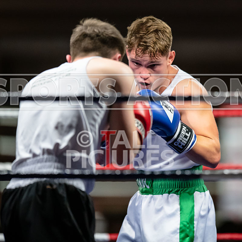 Sparring Bout-4_Chris Sumner v Niall Adams-19 - Sparring Bout-4_Chris Sumner v Niall Adams