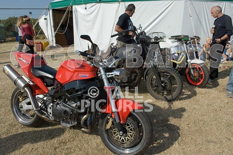 Greenman_Wheels_6 - GREENMAN CHAOS FESTIVAL 2006 - ATMOSPHERE