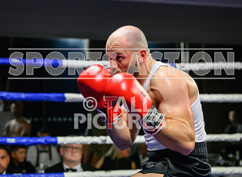 BOUT- 10 - Ruslan Gogercaks v Marcus Rees-36 - BOUT 10 - Ruslan Gogercaks v Marcus Rees