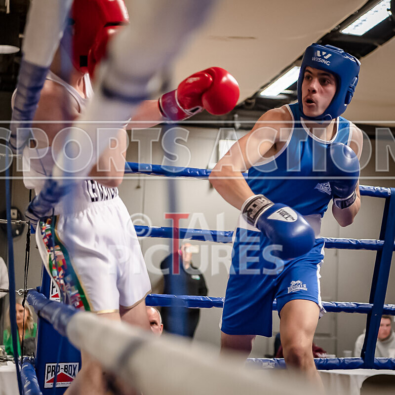 BOUT 5 - Ethan Le Moignan v Yoan Slaveykov-22 - BOUT 5 - Ethan Le Moignan v Yoan Slaveykov