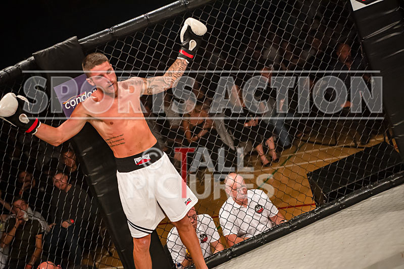 BOUT-4- Callum Le Moignan v Shane Taylor-13 - BOUT-4- Callum Le Moignan v Shane Taylor