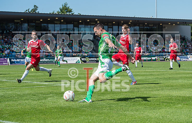 Guernsey FC v Whitstable Town-42 - GUERNSEY FC v WHITSTABLE TOWN