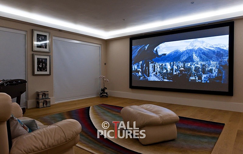 Avolution_Shoot-5-8 - LARGE SCREEN & PROJECTOR