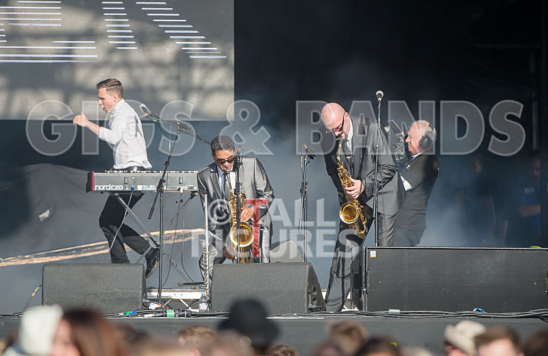 The Selecter-83 - THE SELECTER