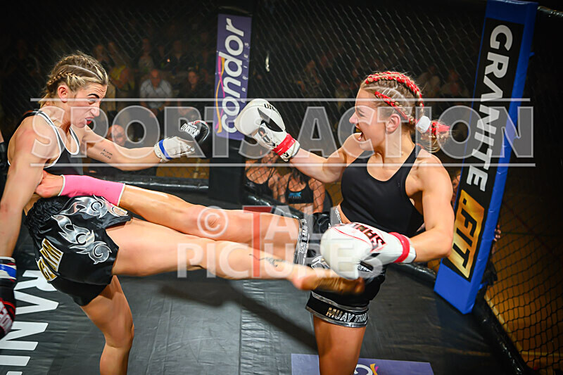 BOUT- 9 - Laura Douglas v Georgia Blumsom-42 - BOUT 9 - Laura Douglas v Georgia Blumsom