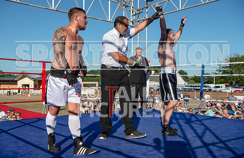 BOUT-3- Simon The Machine March v Rob The Brutal Brehaut-38 - BOUT-3 Simon 'The Machine' March v Rob 'The Brutal' Brehaut