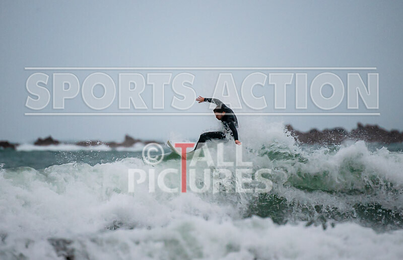 Surfing_01-11-2020-65 - SURFING AT VAZON BAY GUERNSEY