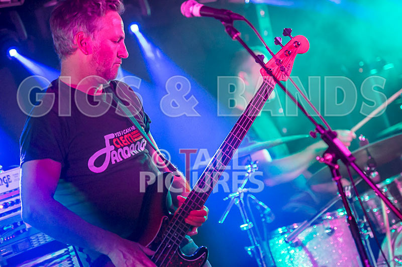 Ray and the Guns-79 - RAY AND THE GUNS