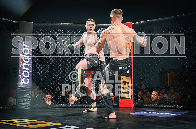 BOUT- 4 - Clayton Taylor v Alex Atkinson-32 - BOUT 4 - Clayton Taylor v Alex Atkinson