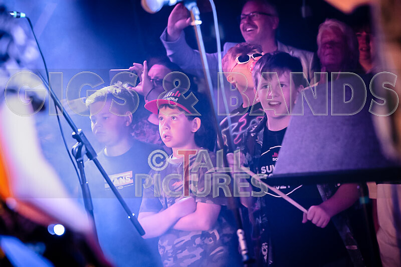 Black Eye-6 - BLACK EYE