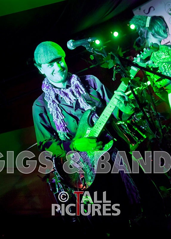 6 Day Riot-14 - 6 DAY RIOT