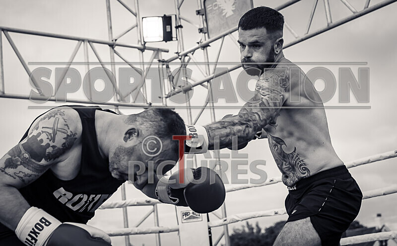 BOUT 14- Koen Kraken Le Prevost v Alec the Bomber Bailey-26 - BOUT 14- Koen 'Kraken' Le Prevost v Alec 'the Bomber' Bailey