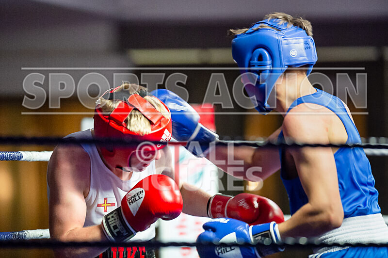 BOUT-6_Middleweight- Luke Robert v Gabriel McHugh-9 - BOUT-6_Luke Robert v Gabriel McHugh